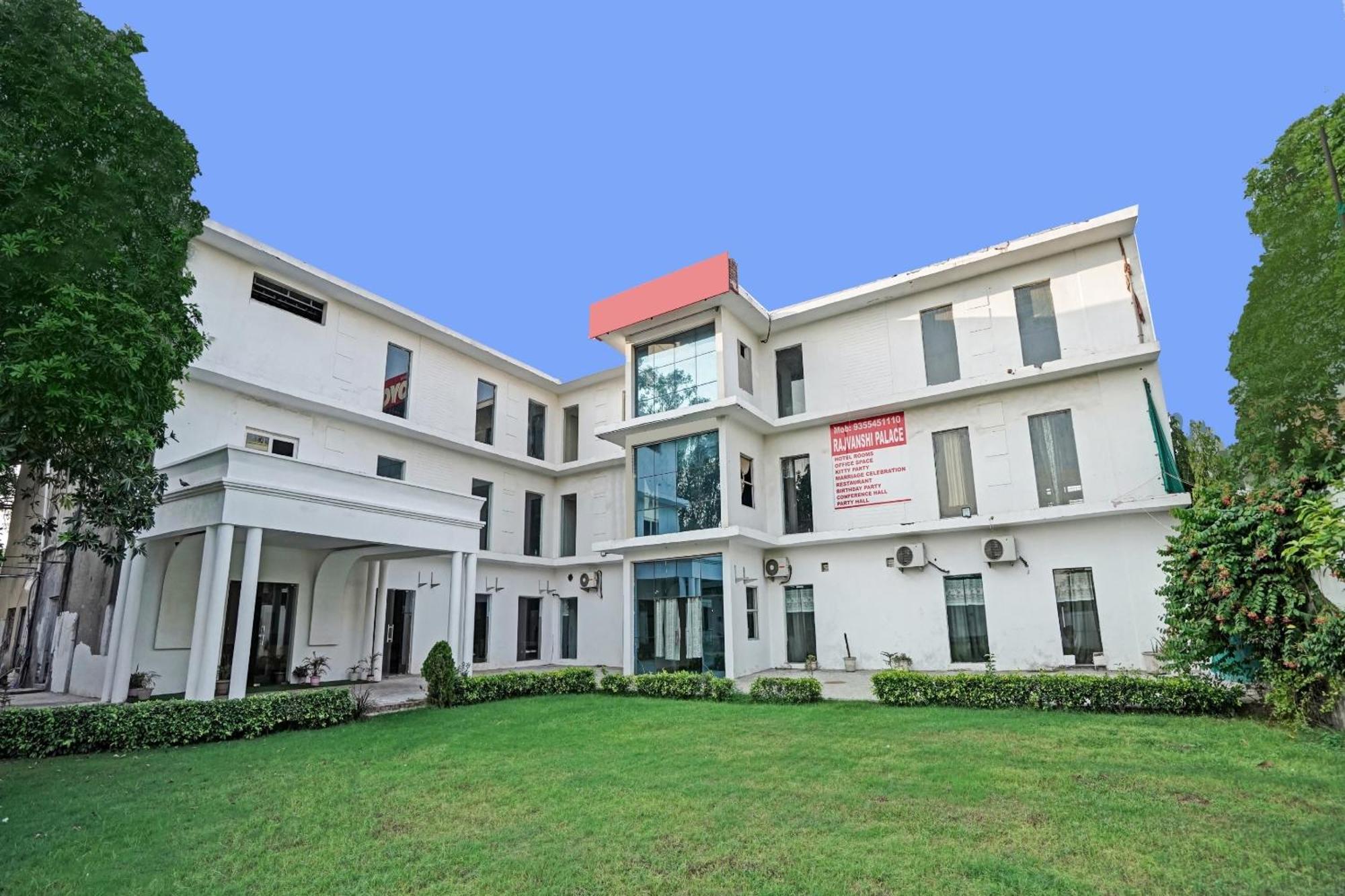Collection O Rajvanshi Paradise Gurgaon Exterior foto